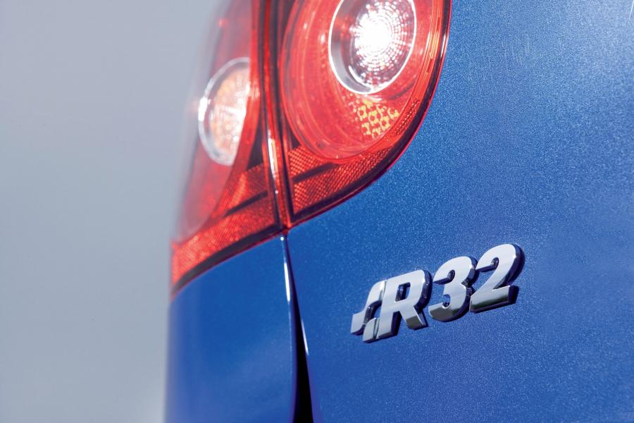  Volkswagen Golf R32 2006 года  (фото 20 из 48)